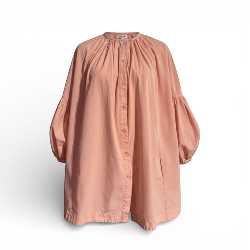 Casey Casey pink shirt The Cotswolds Daughter
soft pink designer shirt women
Casey Casey soft pink shirt
quiet luxury pink shirt women