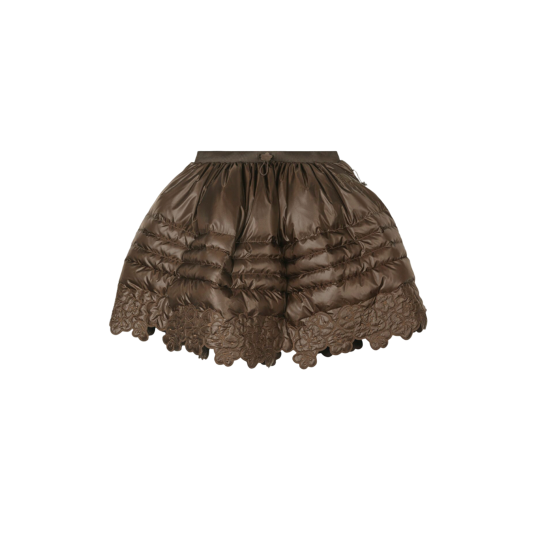 Cecilie Bahnsen North Face skirt The Cotswolds Daughter
designer skirt soil brown
luxury scalloped hem skirt women
Cecilie Bahnsen collaboration skirt
