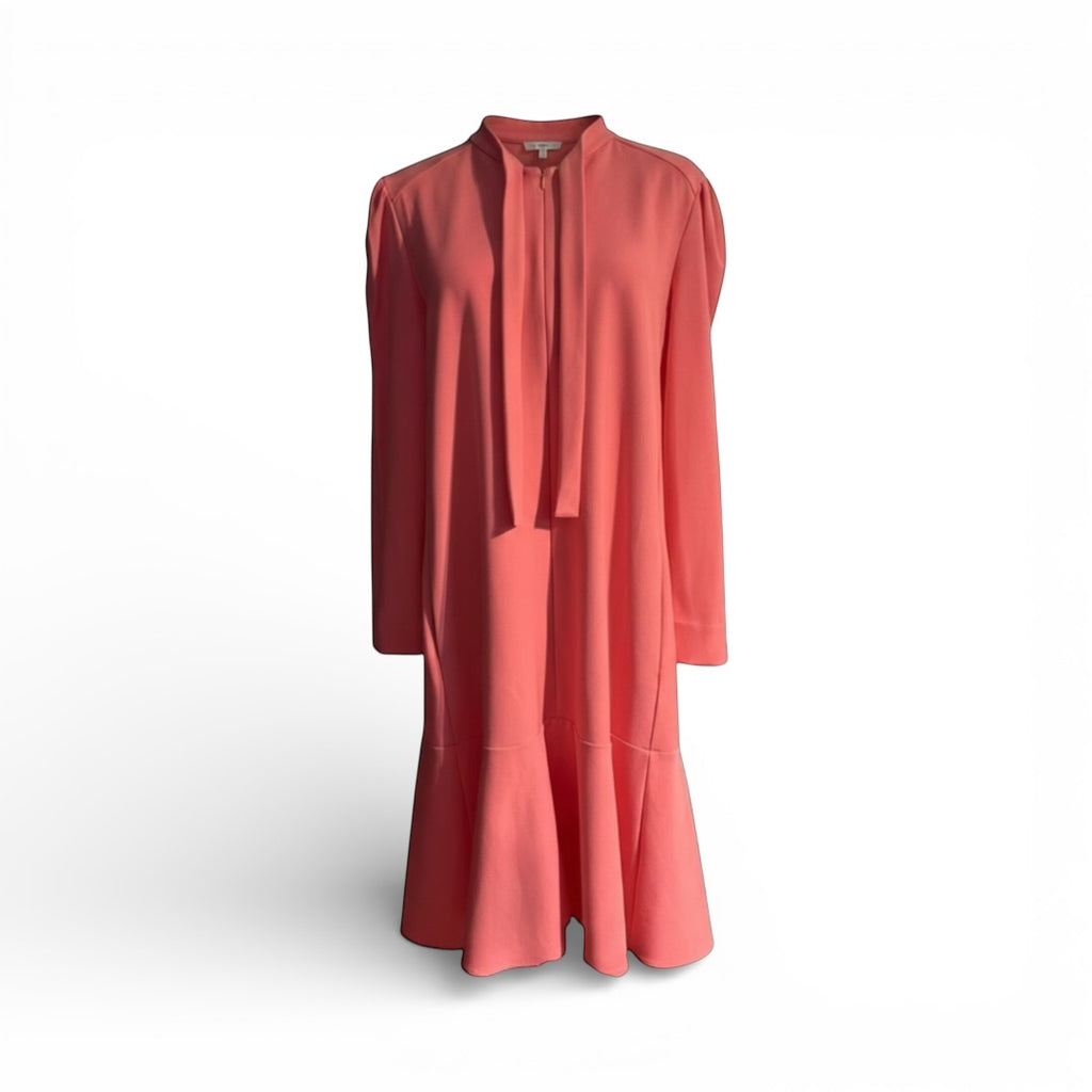 Me and Em pink dress The Cotswolds Daughter
flattering pink stretch dress women
weighted classic Me and Em dress
feminine everyday pink dress